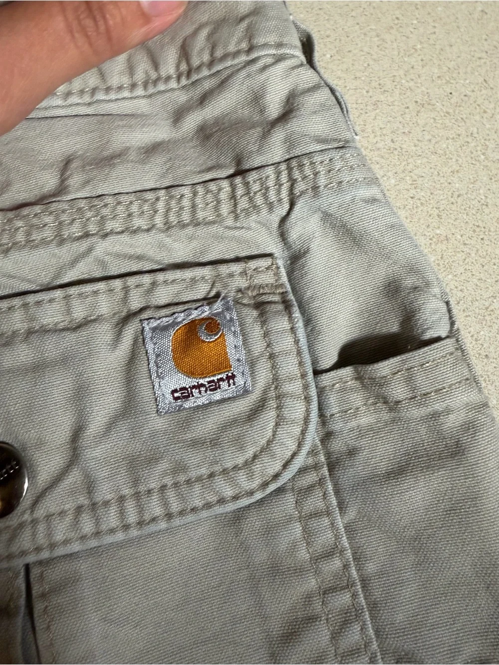Carhartt Women’s Cargo Shorts in Light Khaki
